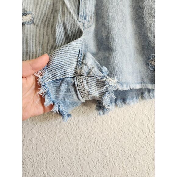 Rewash Women's HighRise Light Wash Denim Cutoff Shorts 11 - Picture 5 of 7